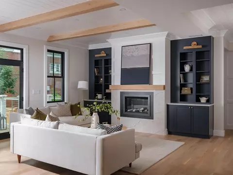 Living - 847 E 5th St, Boston, MA 02127 photo 2 of 3