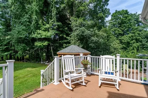Exterior - 5 Pryor Rd, Natick, MA 01760 photo 2 of 6