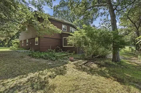 Exterior - 3 Point St, Freetown, MA 02702 photo 4 of 6
