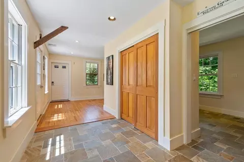 Entry Way - 55 Old Mill Rd, Harvard, MA 01451 photo 2 of 4