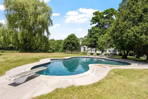 Exterior - 55 Old Mill Rd, Harvard, MA 01451 photo 3 of 9