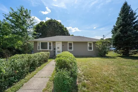 Exterior - 128 Clark St, Worcester, MA 01606 photo 4 of 10