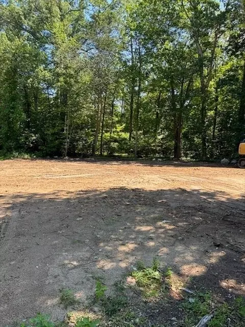 162 Pine St, Easton, MA 02375