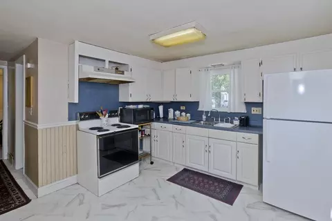 Kitchen - 135 Prentice, Springfield, MA 01104 photo 2 of 2