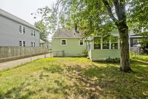 Exterior - 135 Prentice, Springfield, MA 01104 photo 10 of 11