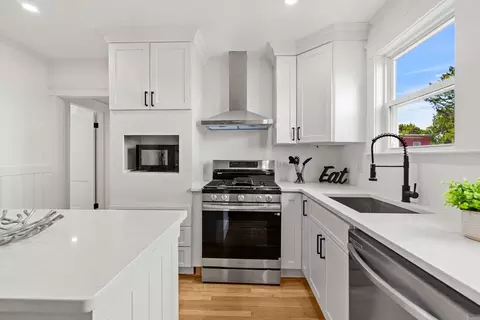 4 View S # -6, Jamaica Plain, MA 02130