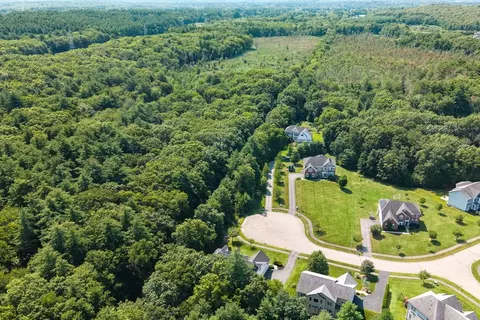 208 Mohawk Path, Holliston, MA 01746 photo 29