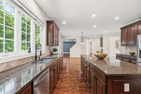 208 Mohawk Path, Holliston, MA 01746 photo 6