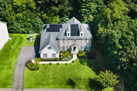 208 Mohawk Path, Holliston, MA 01746 photo 2