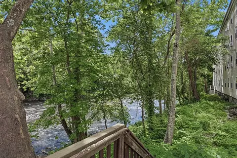 View/Area - 148 Bernon #7, Woonsocket, RI 02895 photo 1 of 3