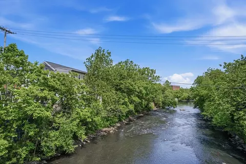 View/Area - 148 Bernon #7, Woonsocket, RI 02895 photo 3 of 3