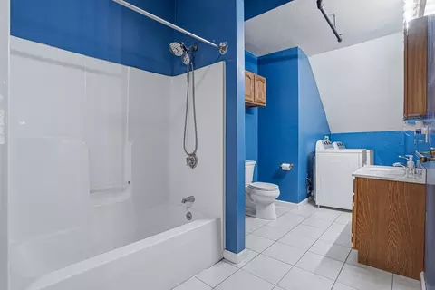 Bath - 148 Bernon #7, Woonsocket, RI 02895 photo 1 of 2