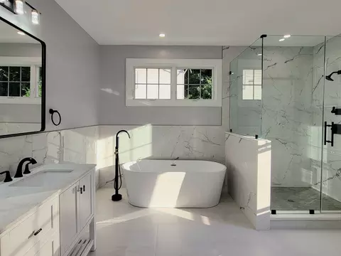 Bath - 55 Oak Ave, Newton, MA 02465 photo 1 of 1