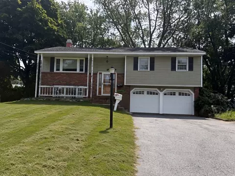 24 Crestshire Dr, Lawrence, MA 01843