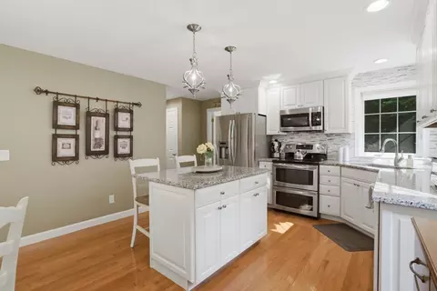 Kitchen - 11 Tip Cart Rd, Sutton, MA 01590 photo 6 of 6
