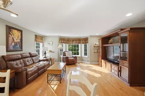 Living - 11 Tip Cart Rd, Sutton, MA 01590 photo 1 of 1