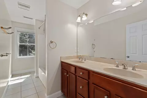 Bath - 72 River St #72, Acton, MA 01720 photo 2 of 3