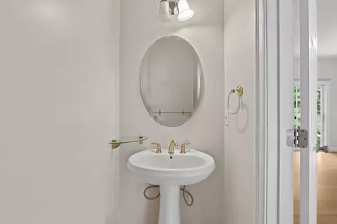 Bath - 72 River St #72, Acton, MA 01720 photo 1 of 3