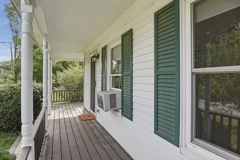 Exterior - 14 Carr St, Sutton, MA 01590 photo 3 of 7