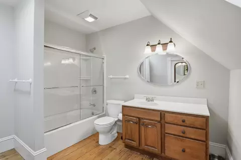 Bath - 14 Carr St, Sutton, MA 01590 photo 2 of 2