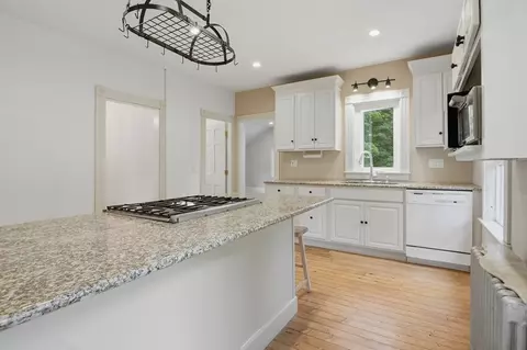 Kitchen - 14 Carr St, Sutton, MA 01590 photo 1 of 4