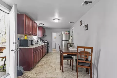 1792 Pleasant St, Fall River, MA 02723 photo 13