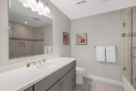 Bath - 23 Allen Pl #23, Scituate, MA 02066 photo 4 of 5