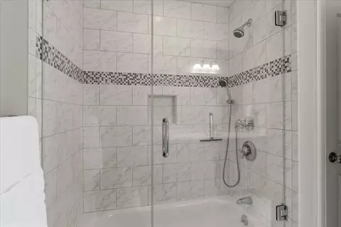 Bath - 23 Allen Pl #23, Scituate, MA 02066 photo 5 of 5