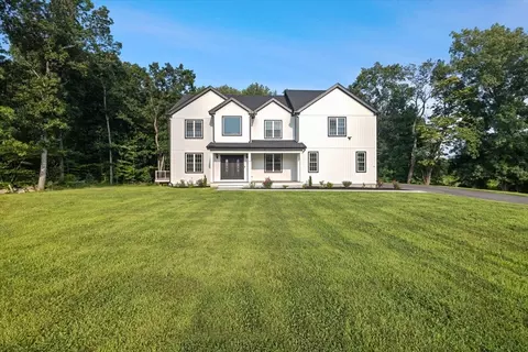 10 Falcon Dr, Shrewsbury, MA 01545