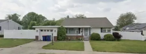 401 Whitlow St, New Bedford, MA 02746