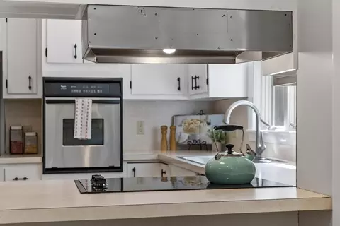 Kitchen - 9 Cherry Ridge Rd, Acton, MA 01720 photo 3 of 4