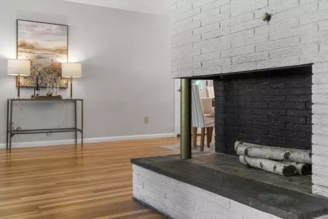 Entry Way - 9 Cherry Ridge Rd, Acton, MA 01720 photo 3 of 5