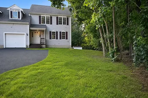 345 Laurel St, Bridgewater, MA 02324
