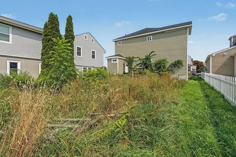 Exterior - 23 Bryan St, Fall River, MA 02724 photo 1 of 3