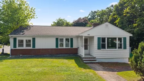 115 Crescent St, Shrewsbury, MA 01545