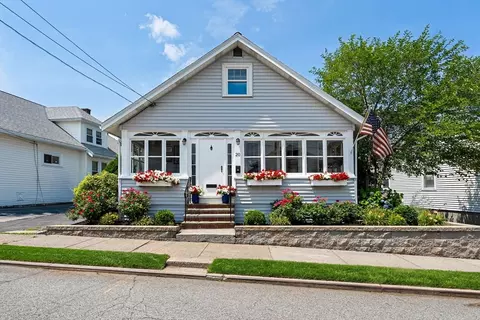 20 Carle Rd, Quincy, MA 02170