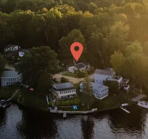 6 Hamilton Dr, Holland, MA 01521