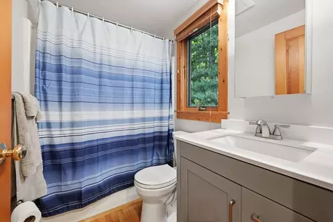 Bath - 78 High St, Cotuit, MA 02635 photo 4 of 4