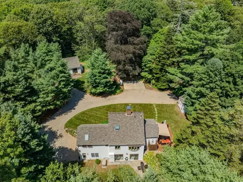 Exterior - 78 High St, Cotuit, MA 02635 photo 2 of 12