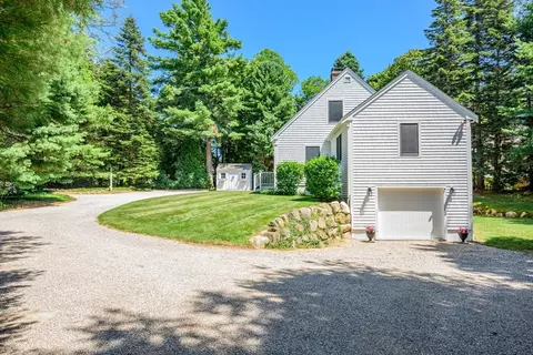 Exterior - 78 High St, Cotuit, MA 02635 photo 4 of 12