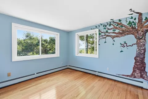 Bedroom - 2 Dune Cir, Gloucester, MA 01930 photo 5 of 6