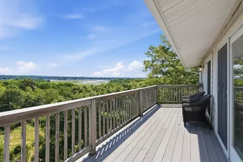 Exterior - 2 Dune Cir, Gloucester, MA 01930 photo 5 of 8