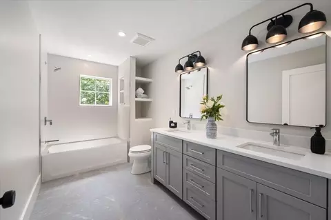 Bath - 12 Beverly Rd, Natick, MA 01760 photo 4 of 5