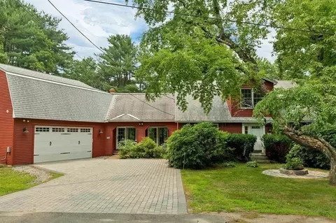 4 Highland Ave, Goffstown, NH 03045