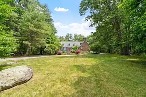 266 East St, Carlisle, MA 01741
