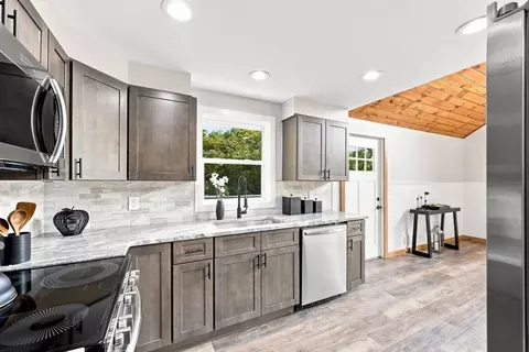 Kitchen - 276 Old Gilbertville Rd, Ware, MA 01082 photo 4 of 4