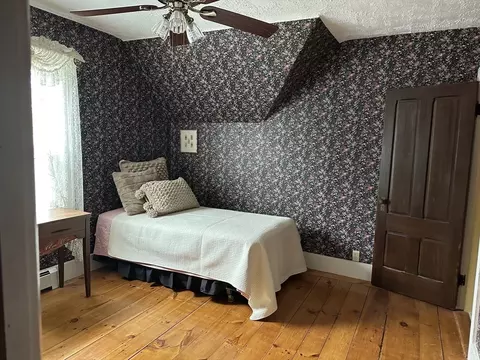 Bedroom - 90 Locust Ave, Worcester, MA 01604 photo 4 of 5
