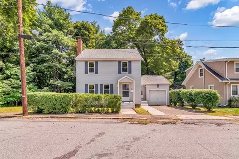 17 Windsor St, Methuen, MA 01844