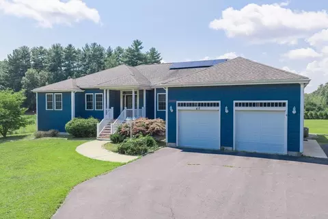 40 N Precinct St, Taunton, MA 02718