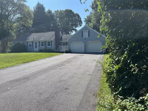 60 Burbank Rd, Sutton, MA 01590